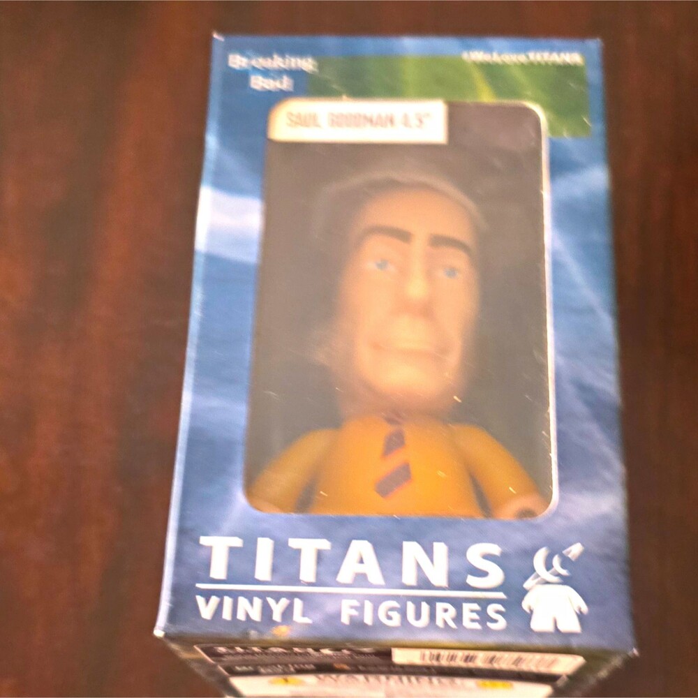 Titan Merchandise Titans Vinyl Figures: Saul Goodman (Breaking Bad) Articulated